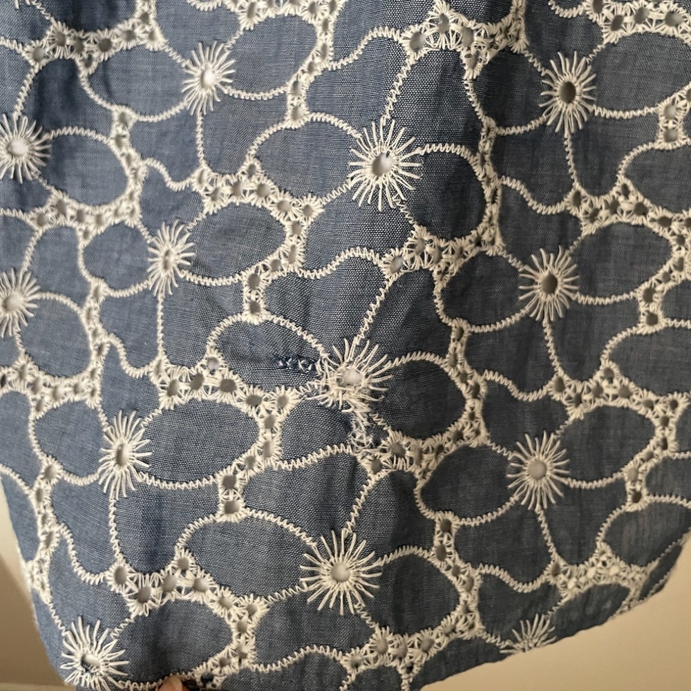 Draper James Embroidered Chambray Tie Waist Popover Dress - XL - Picture 9 of 11